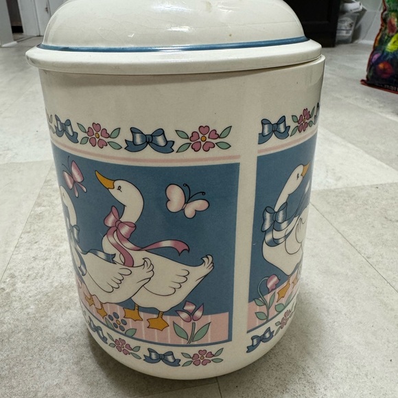 Vintage goose geese, kitchen storage canister container with lid ceramic - Picture 6 of 12